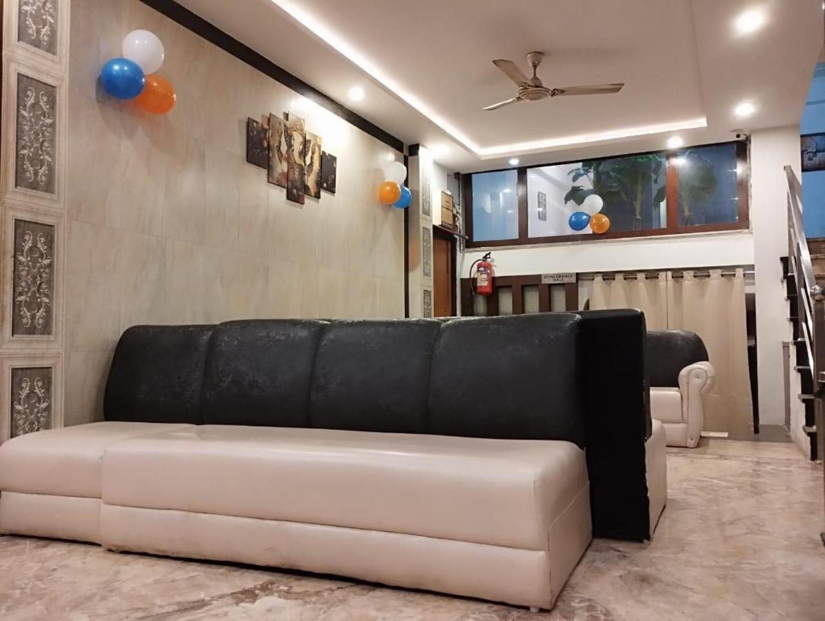 Hotel Tara Palace By Goyal Hoteliers Agra  Exterior photo