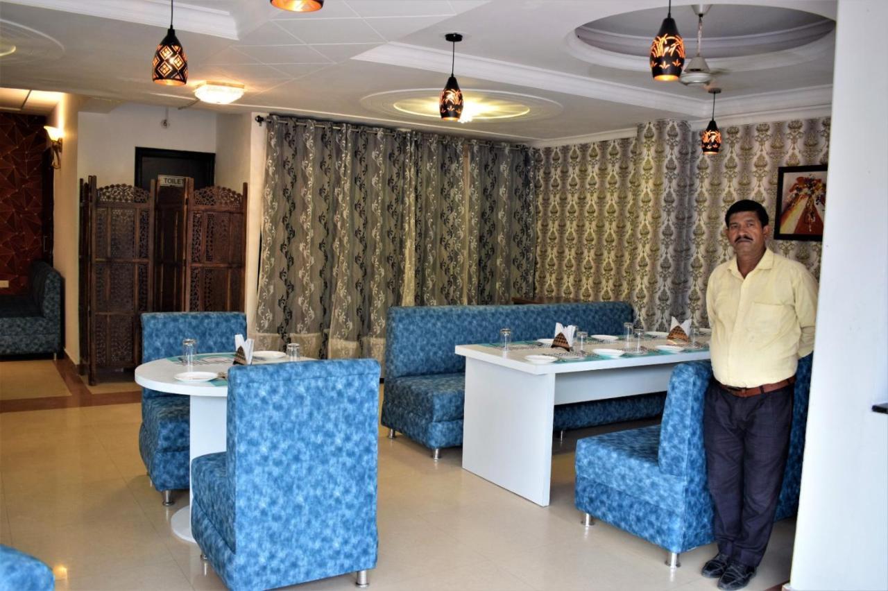 Hotel Tara Palace By Goyal Hoteliers Agra  Exterior photo